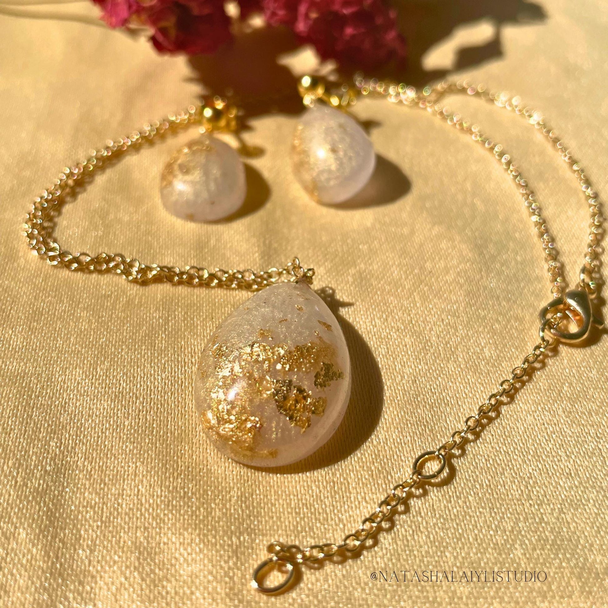 Celestial Teardrop Resin Jewelry Set | Gold Flake Pendant & Earring Set